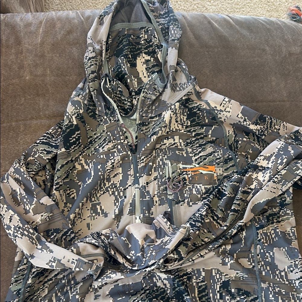 Sitka Camouflage Hooded light weight base layer